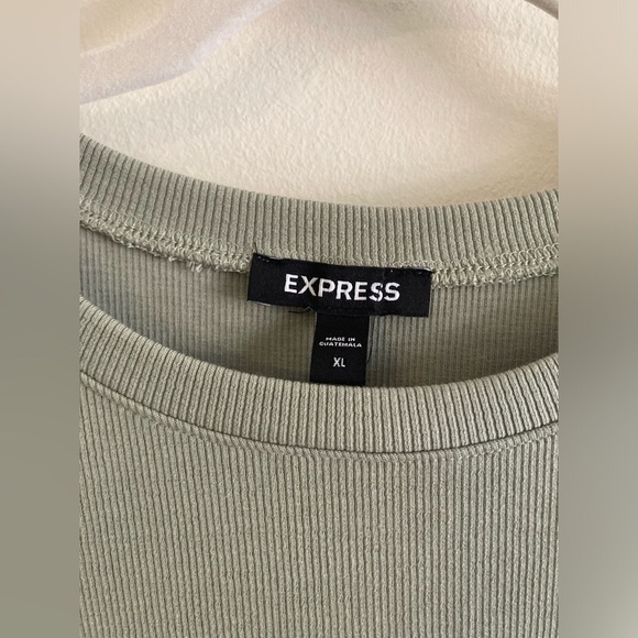 Express Flutter Sleeve Button Suit Green Ribbed XL NWT - Picture 2 of 8